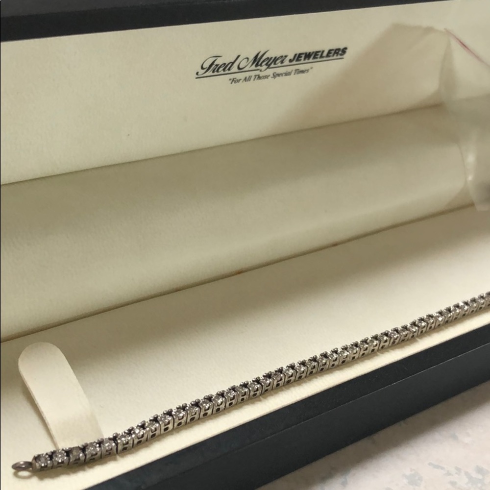 Diamond bracelet